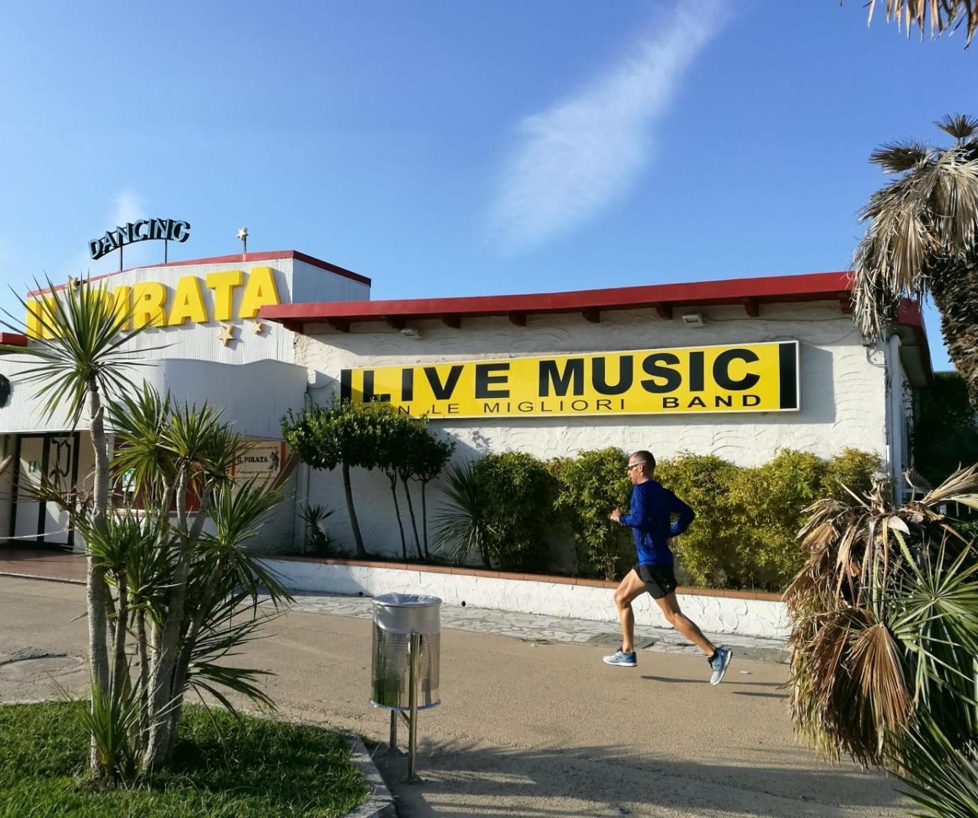 Casa Luce Apartman Marina di Massa Kültér fotó